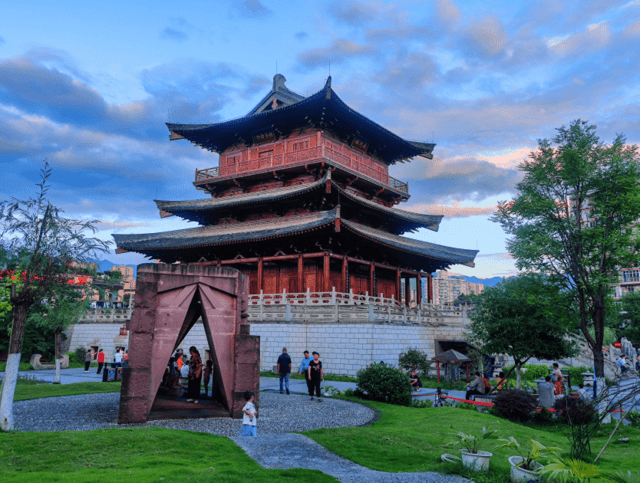 夜雨丨简云斌:溱州故地的烟云变迁—700年,又作杜景俭)被贬任过溱州