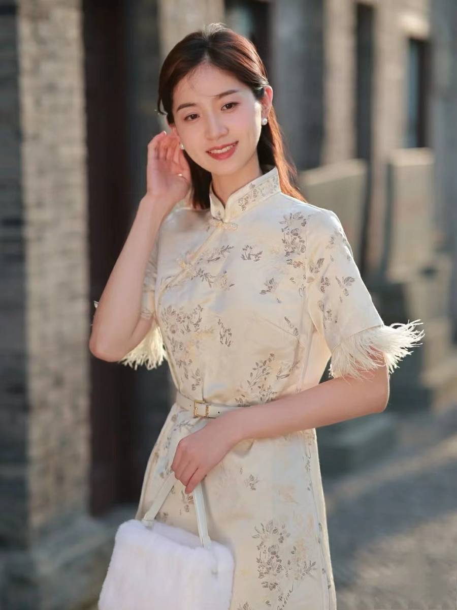 朋友说我穿上国风旗袍，自带温柔气质