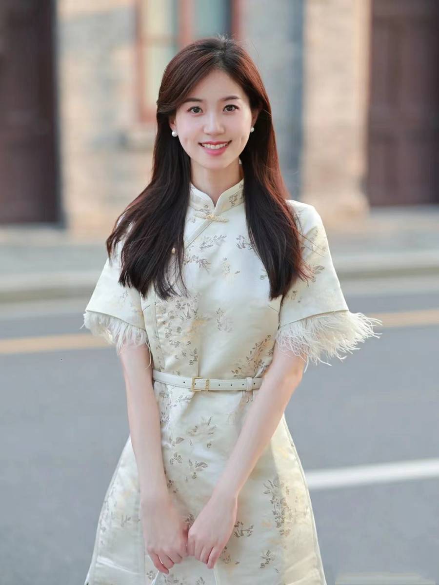 朋友说我穿上国风旗袍，自带温柔气质