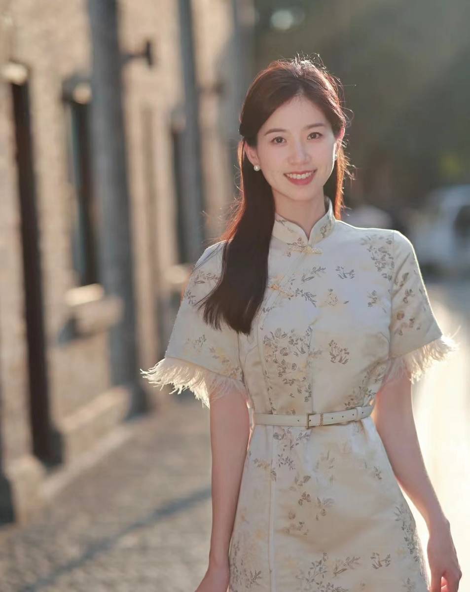 朋友说我穿上国风旗袍，自带温柔气质