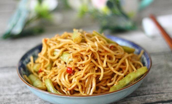 在家怎么做面条汤好喝 a185bf0c0e61445fbed9b5fff3846a3d.jpeg