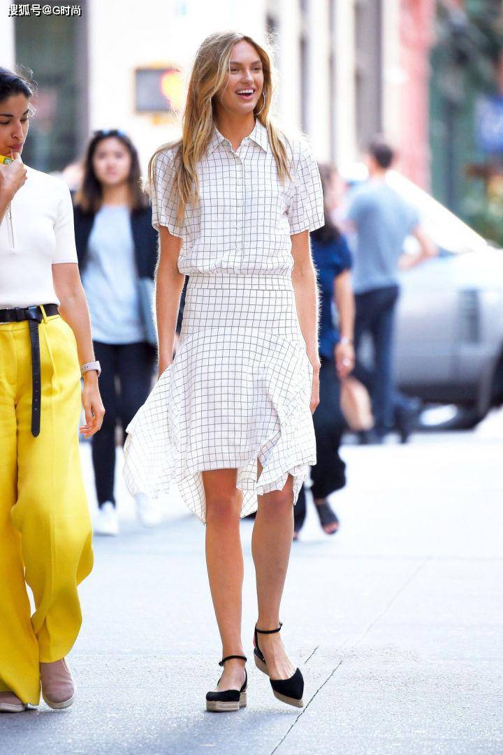 白色一个夏天都美妙，因为格纹裙够经典、够百搭穿对了格纹裙