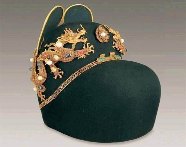 谈古代中国的帽子文化,它不仅用来御寒,也是古代身份等级的标志