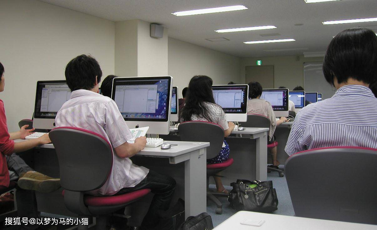 原创大学“不被推荐”的7大专业，劝退率很高，多数学生报考了后悔