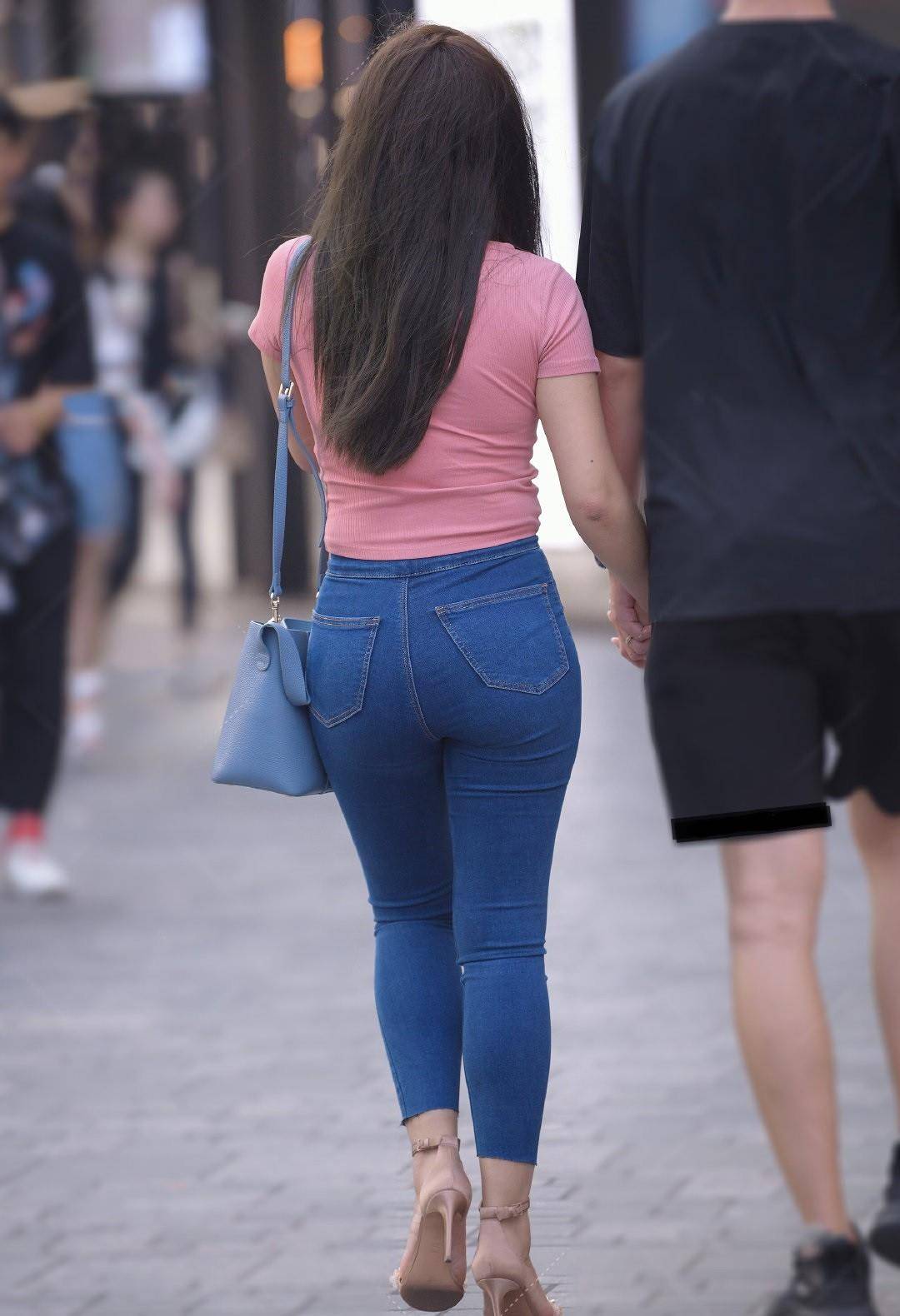 a17ec9a528d74a1ba319601cf768d700.jpeg