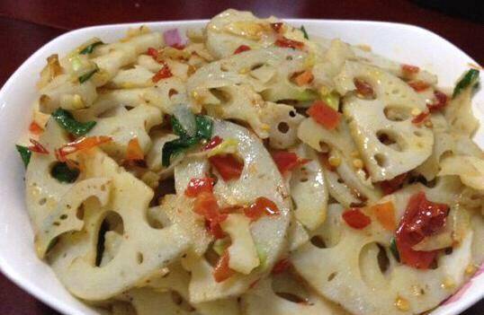 藕片的家常做法简单材料 0ea683b3e4044d8f83683e50c7563e26.jpeg