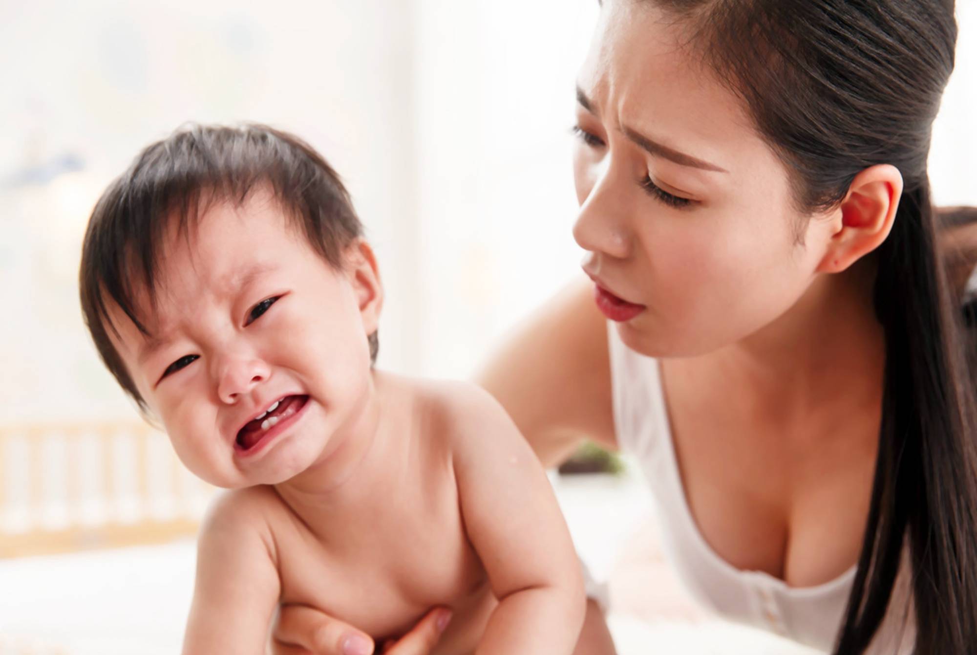 对宝宝的啼哭不明所以？分辨几种需求性啼哭，针对性回复才有效_搜狐网