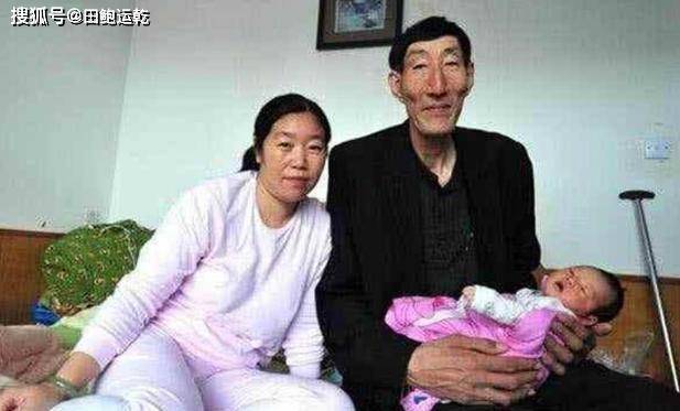 世界巨人鲍喜顺儿子 2727ca26481846bea5191c93561f9b81.jpeg