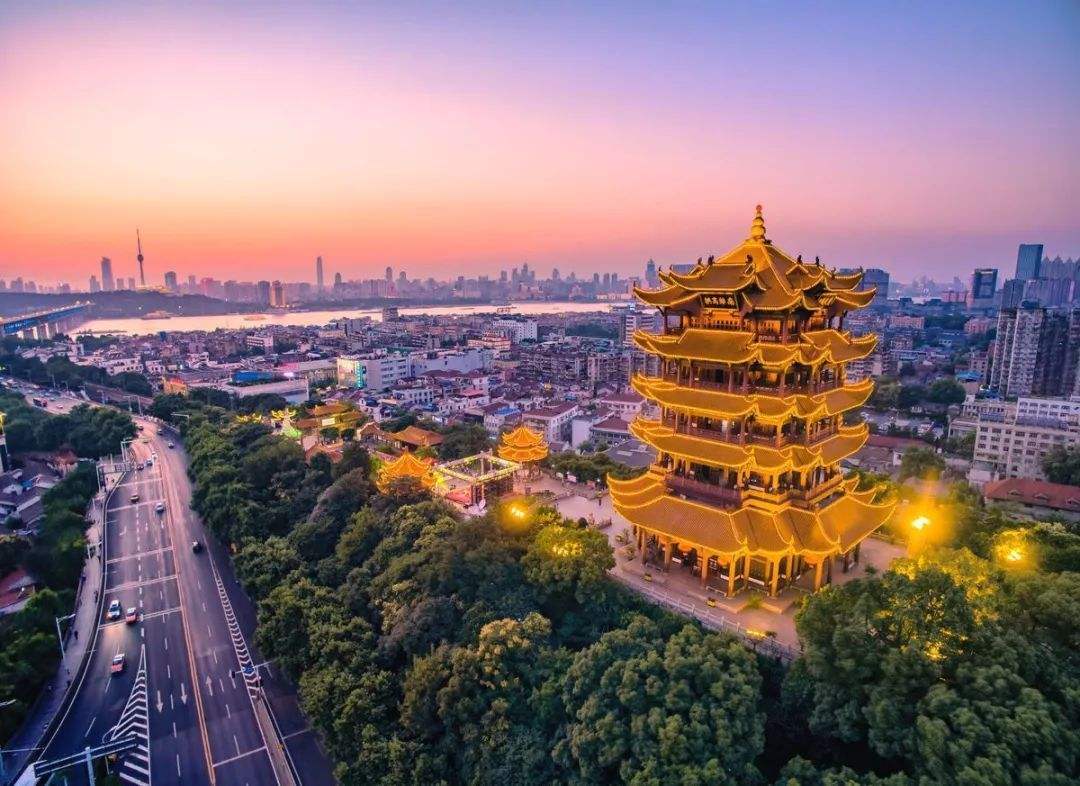 武汉2020gdp排名_2020武汉加油手抄报(3)