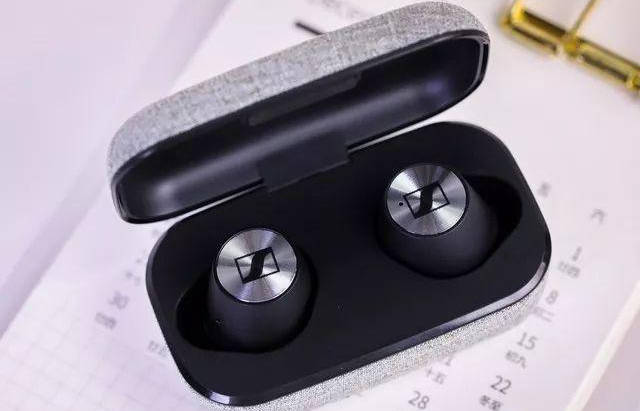 怎么使用蓝牙耳机的功能 834b5c8a2a9d4c56830687883bd5b762.jpeg