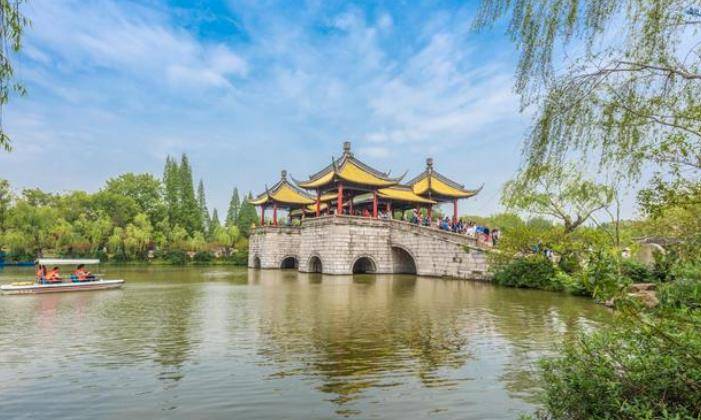 广陵区2gdp_扬州市广陵区头桥中学(3)