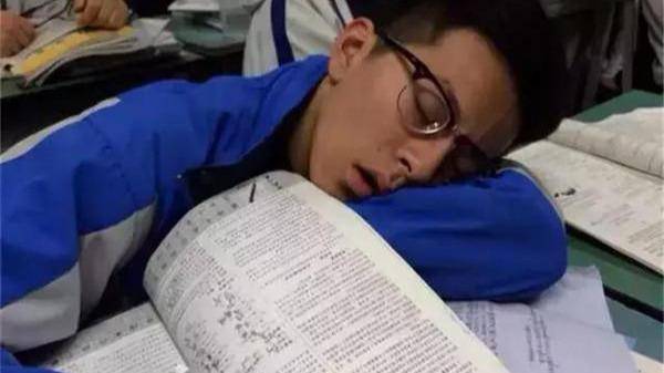 最不受待见的5类学生，毕业了在社会上一定可以混的很好！