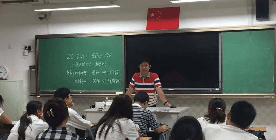 原创英语四六级：通过率最高的5所大学!第一名不是北大、清华!