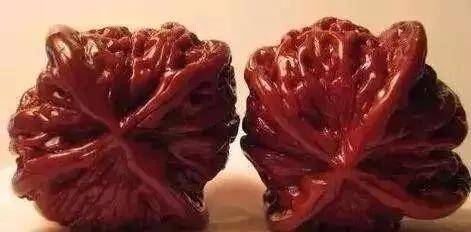 李莲英的陪葬品一起来看看,翡翠玉扳指现藏于博物馆