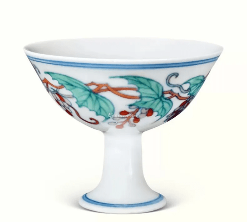 什么是青花斗彩 9d38bc784a974acca804c775def4be97.png