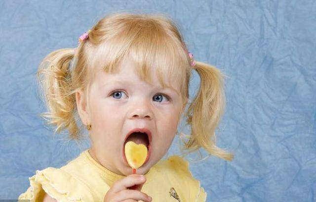 【孩子】父母不用担心营养专家：三类健康零食孩子可以放心吃