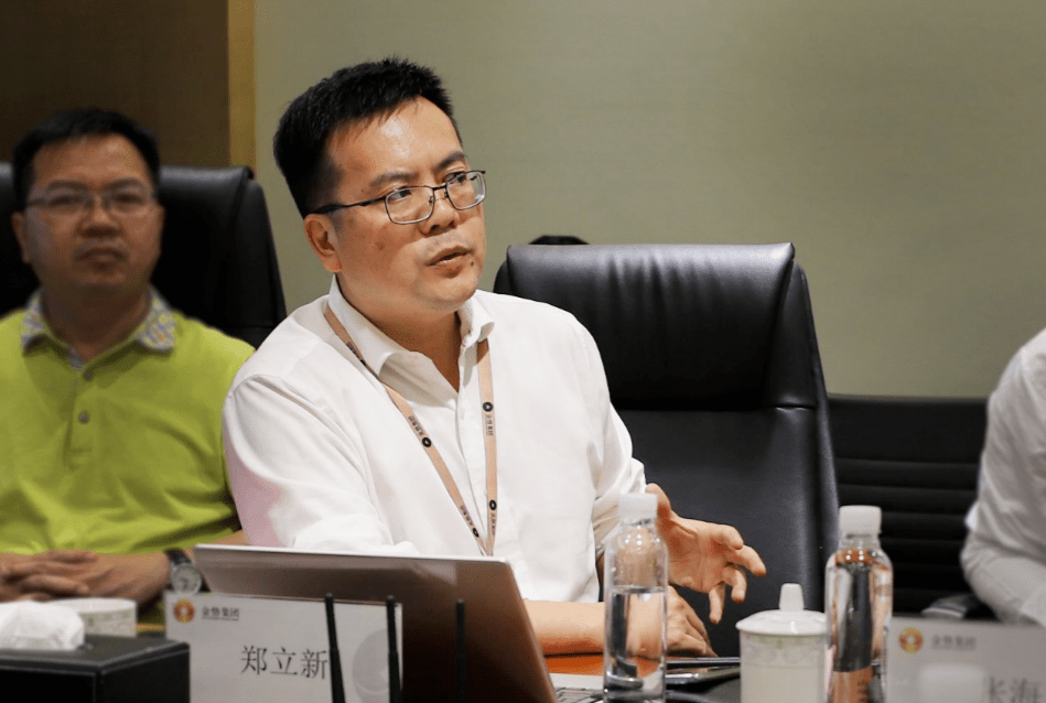 金恪集团资本运营中心总经理郑立新简要概述了金恪商业模式.