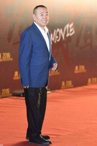 潘长江身高一米八三变成一米三八 5bc67c8c9d6d4799addfb81465fcaf2c.jpeg