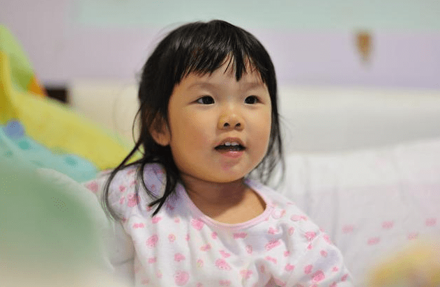 孩子|尤其第3种，很多宝妈还给娃买医生提醒：夏季少给娃碰4种水果