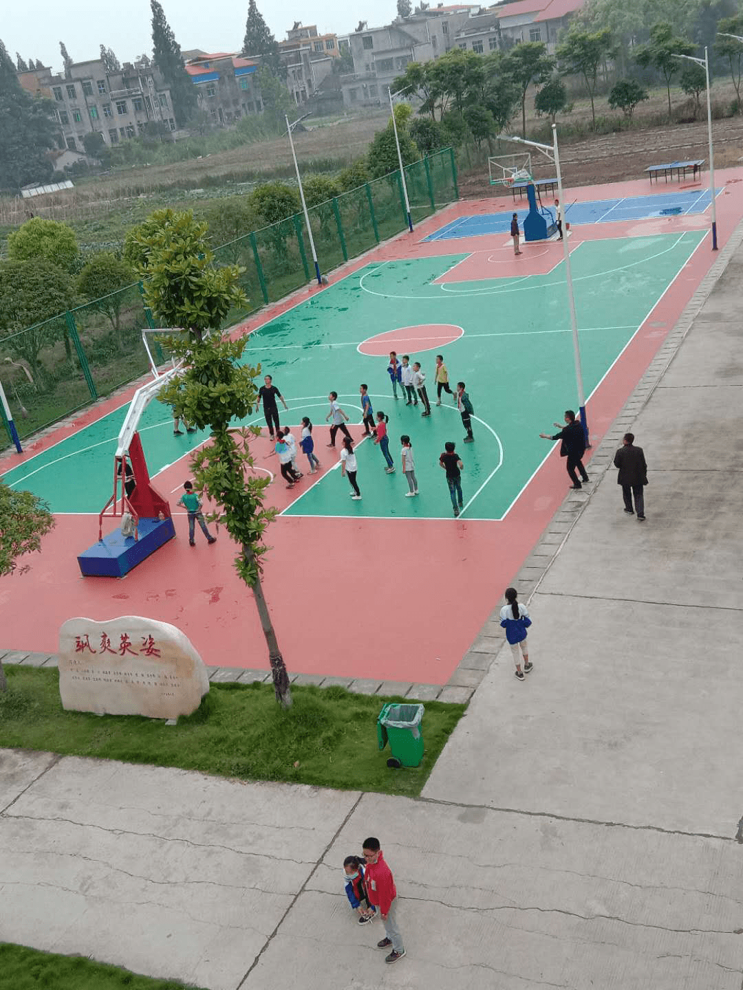 学校再添风景 学生又得乐园——热烈祝贺安乡县芦林铺