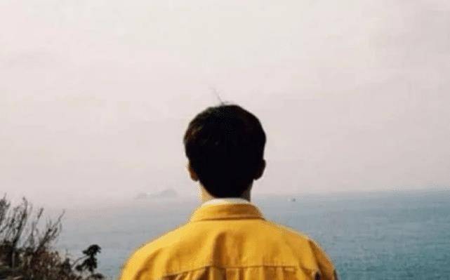 心理测试:你认为哪个男生背影最孤单?测背后最爱你的人是谁!