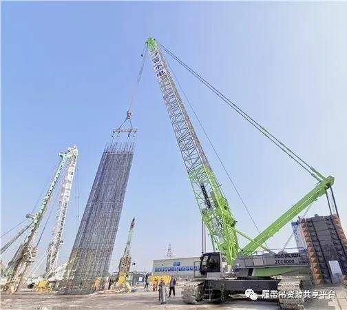 中联重科zcc3000履带式起重机助建珠江三角洲水资源配置工程