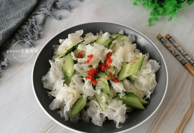 银耳怎么炒着吃最好 7e40a9d47f334af5974450954d4a5f93.png