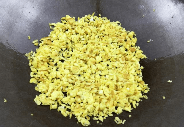 粉丝包怎么调馅好吃 3266dedc796d48a3a69eb195e941aef8.png