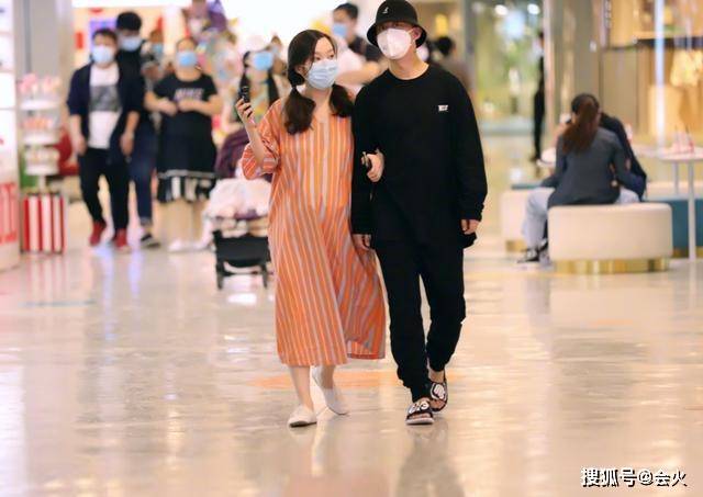 18岁接济男友，22岁结婚，24岁生子，她用6年降伏