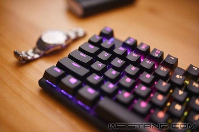 机械键盘什么轴适合游戏 5f9ead9a954b46e3b06fd0980c6a98a2.jpeg