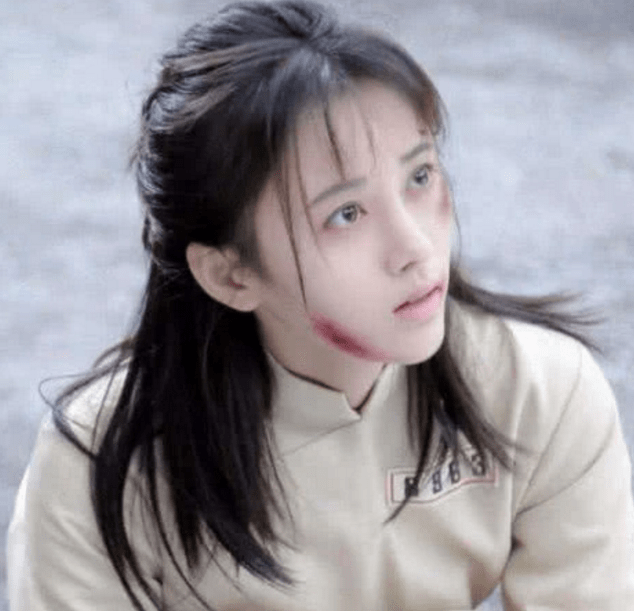 鞠婧祎演"囚犯"的时候,有谁注意到她吃的"牢饭"是什么?