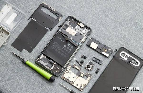 魅族17拆机图,对比降到新低价的小米10,还值得购买么