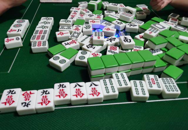 麻将听牌战术请收好搓麻胡牌少不了