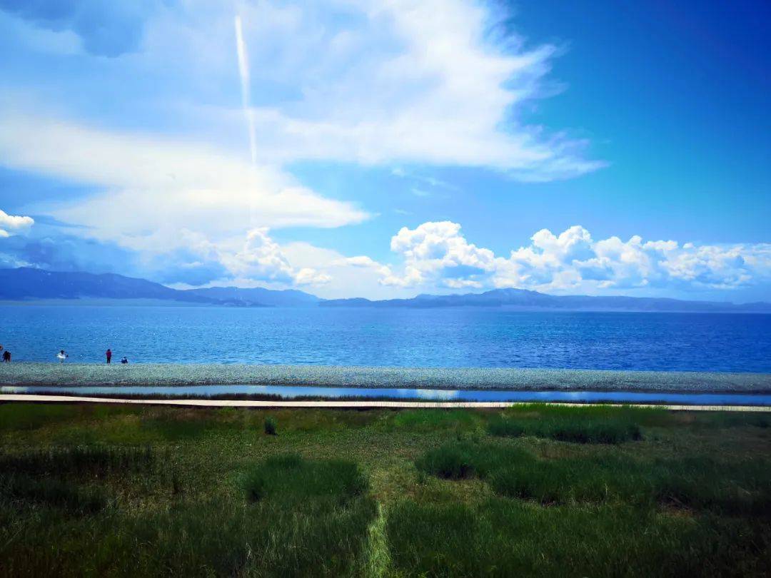 赛里木湖位于哪个省哪个市的 6e3836c50c184711bb2e77bf44d7082c.jpeg