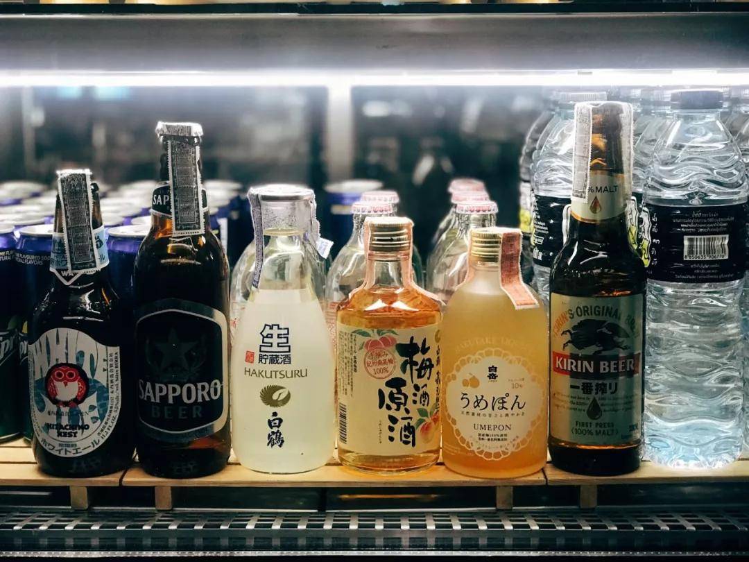 为什么日本的年轻人不愿意喝日本酒 年销量