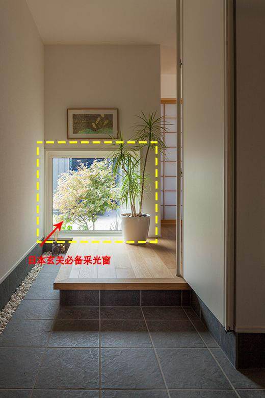为什么日本在玄关走廊尽头要做采光窗？我们都没想到，好处这么多！_设计的