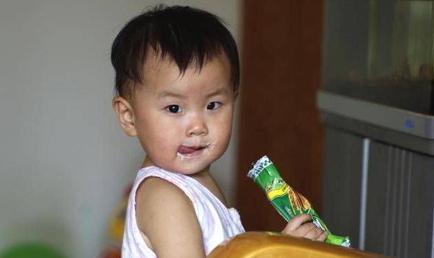 孩子|宝宝脾胃更健康宝宝容易积食？儿科医生：妈妈改掉3个坏毛病