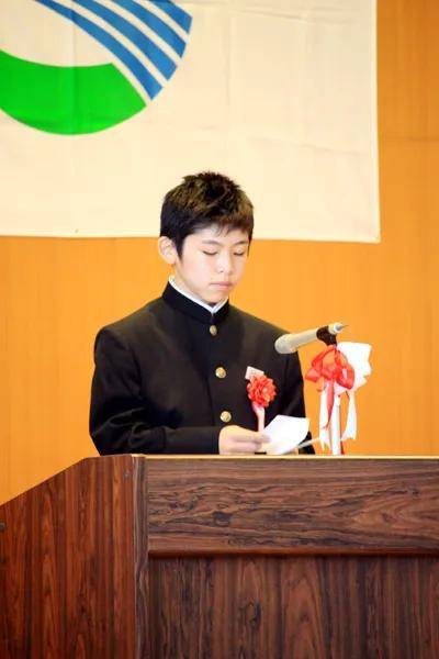 上海“1人幼儿园”引4亿人爆笑，日本这所“1人中学”却让无数人留下眼泪...