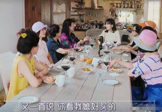 都说林志颖妈妈太过强势，当听到她在闺蜜面前