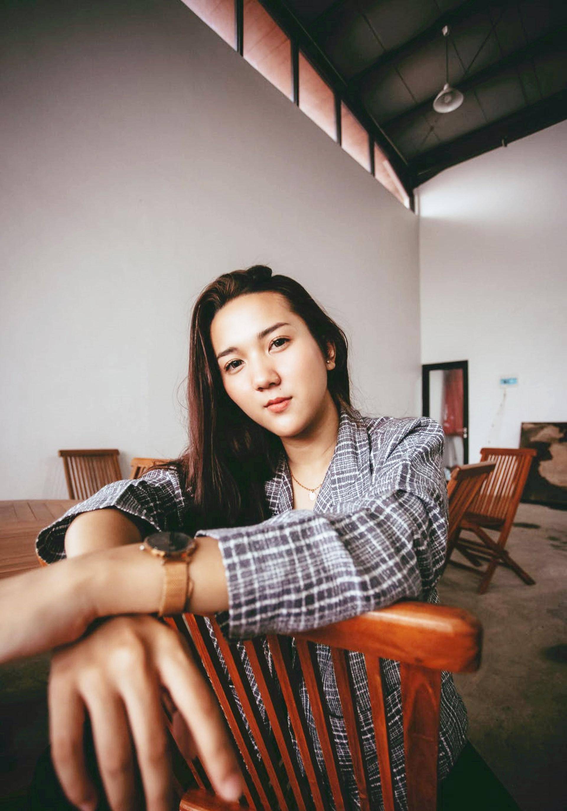 原创一位离婚女人的经历：曾经可怜同事，出轨怀了他的孩子