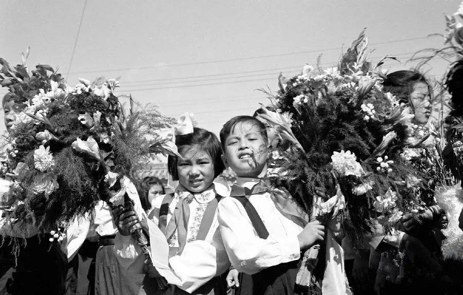 50年代小学生的放假生活,最后一张你有印象吗?