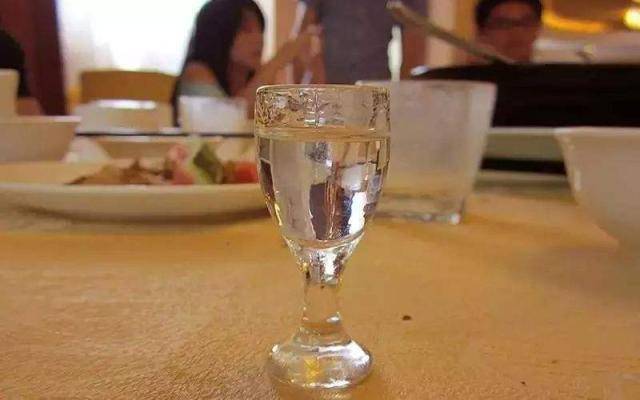 什么酒最好喝对人有好处 cff76267badd486eb39bfc3a75ec6130.jpeg