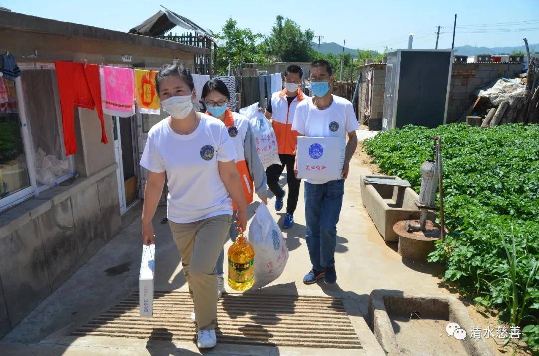 下乡送温暖，清水慈善为瓦房店市三台乡送爱心物资