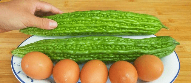 苦瓜怎么做不黑 1eab5170f204471aad6b837c94f2ef55.png