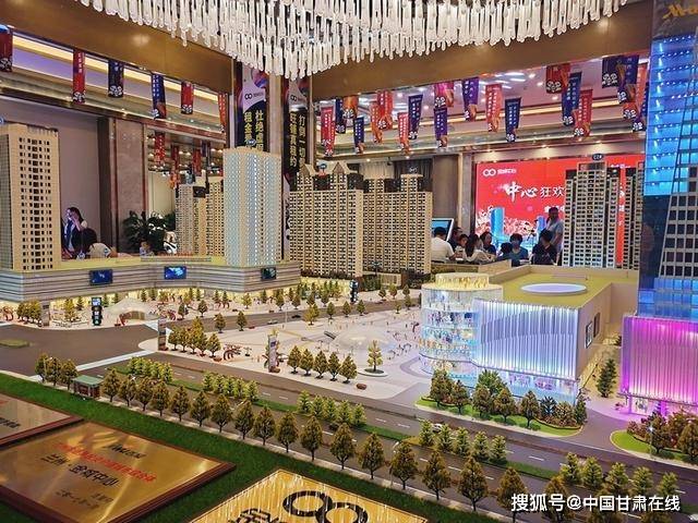 原创兰州西固区金城中心荣耀开盘.气势如虹傲视全城