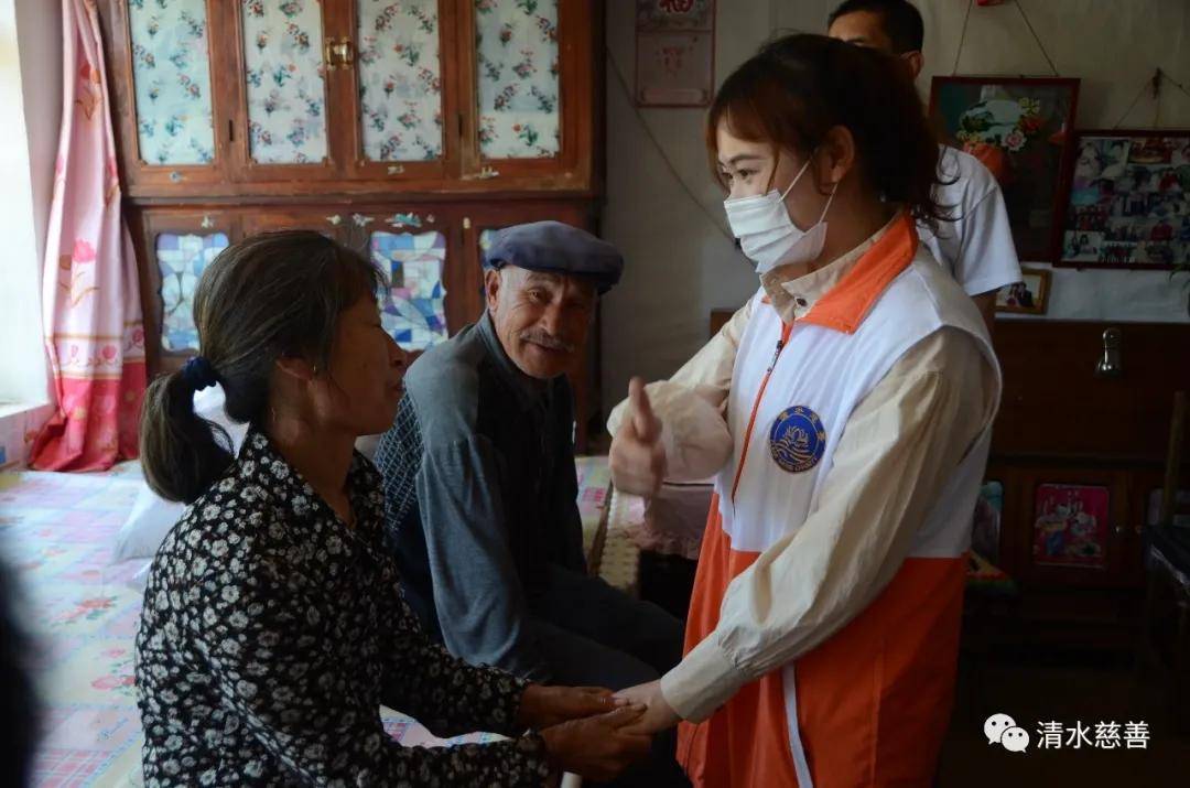 下乡送温暖,清水慈善为瓦房店市三台乡送爱心物资