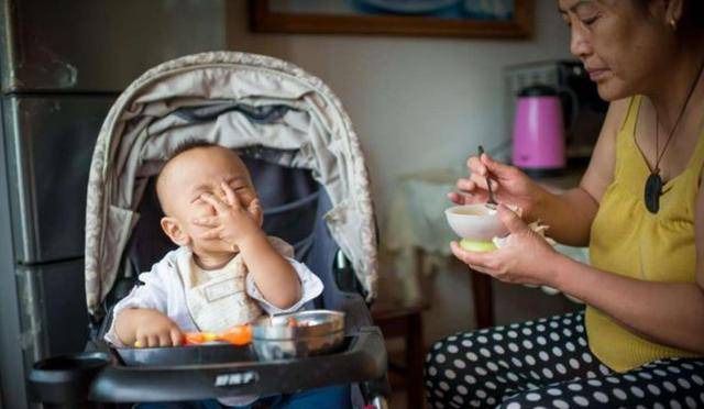 孩子|孩子啥时候可以吃盐？是否越晚越好？儿科医生：多半家长都搞错了