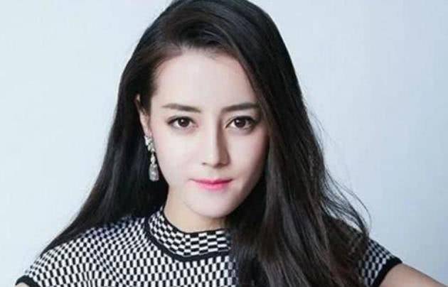 2020年迪丽热巴全国_网友票选“2020全球百大最美女性”:迪丽热巴成中国