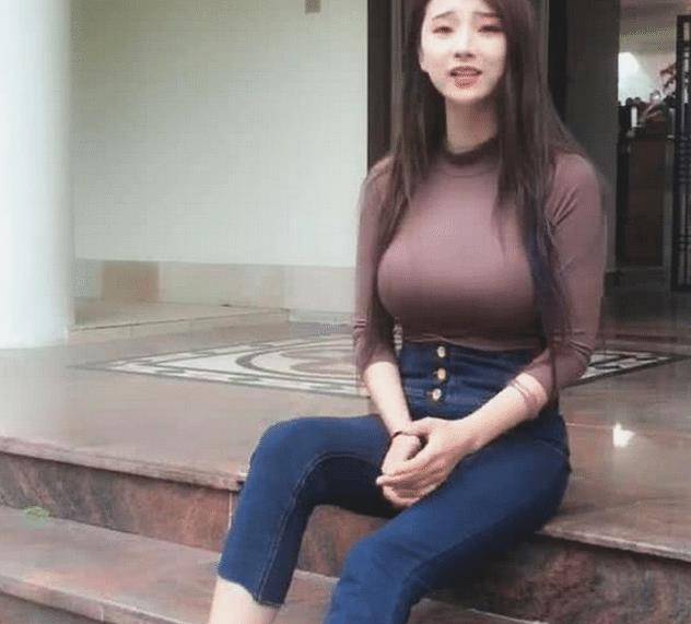 又火了一个"水泥姐",抖音最美女乞丐走红,网友:我养你呀!