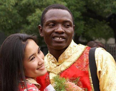 高考的羹，不能由“假留学生”来分，只能由真友邦人士享受
